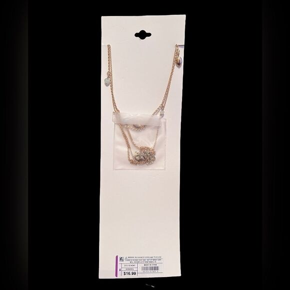 🤯5/$20🤯 Double Strand Gold Tone Leaf Long Necklace NWT - Picture 2 of 2